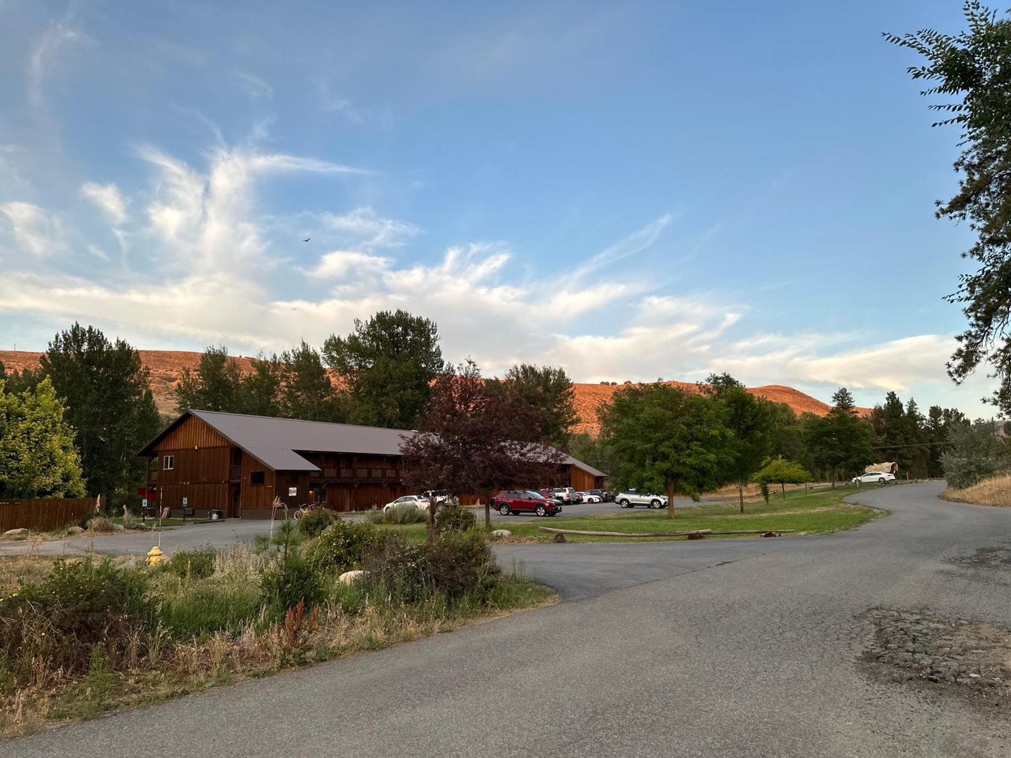 Lodge Methow River And