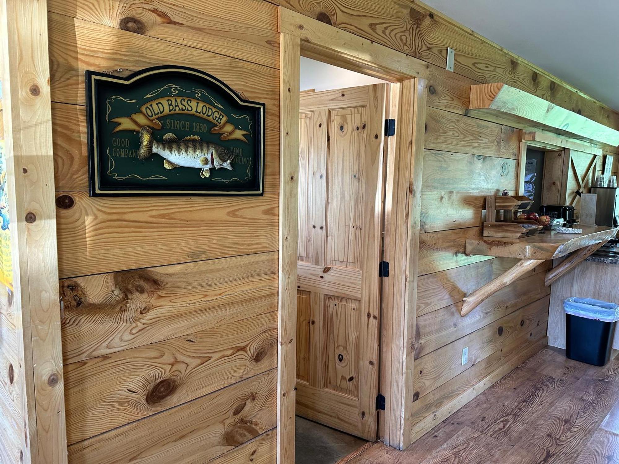 Lodge Methow River And *