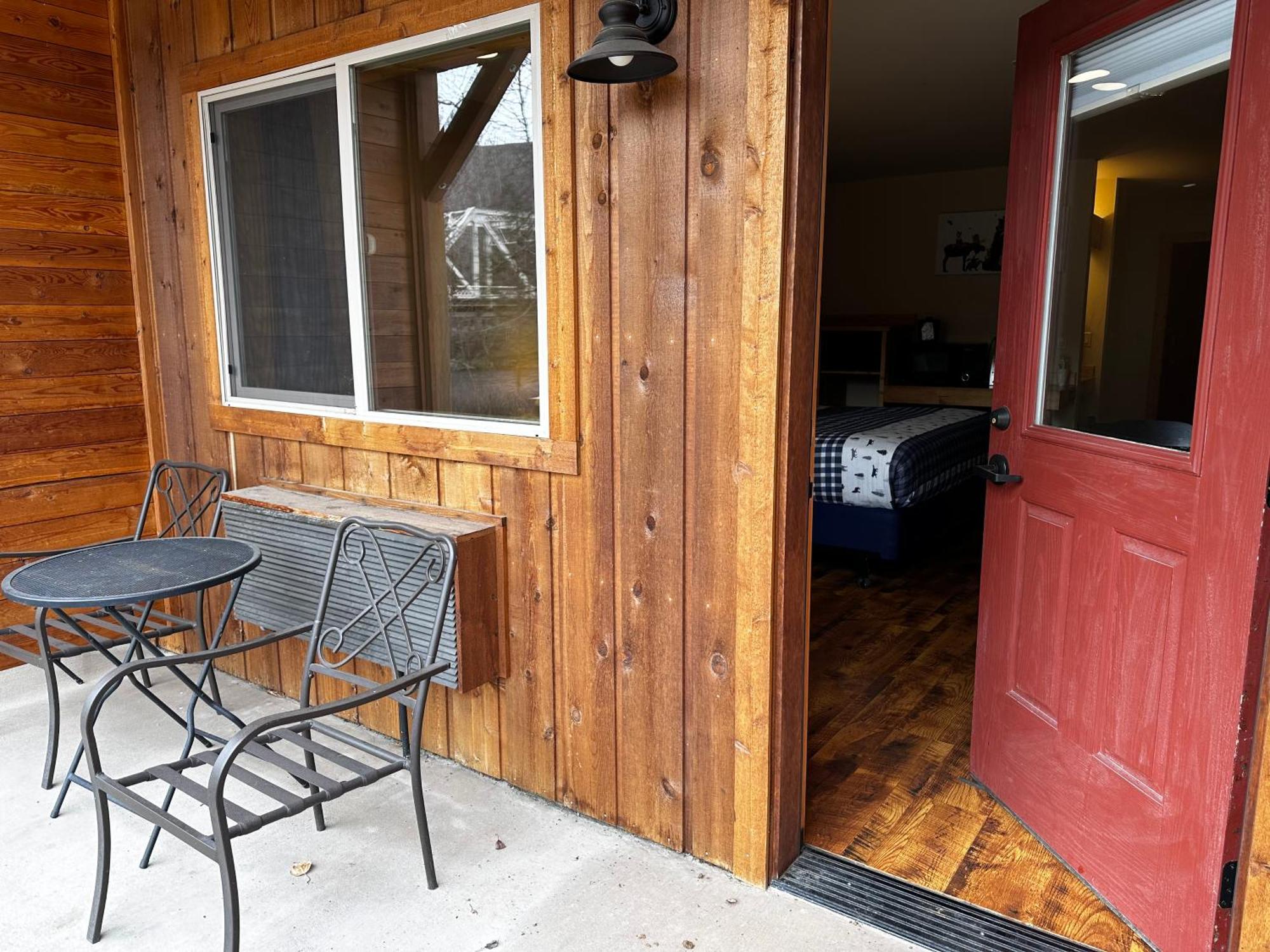 Methow River And Lodge Winthrop