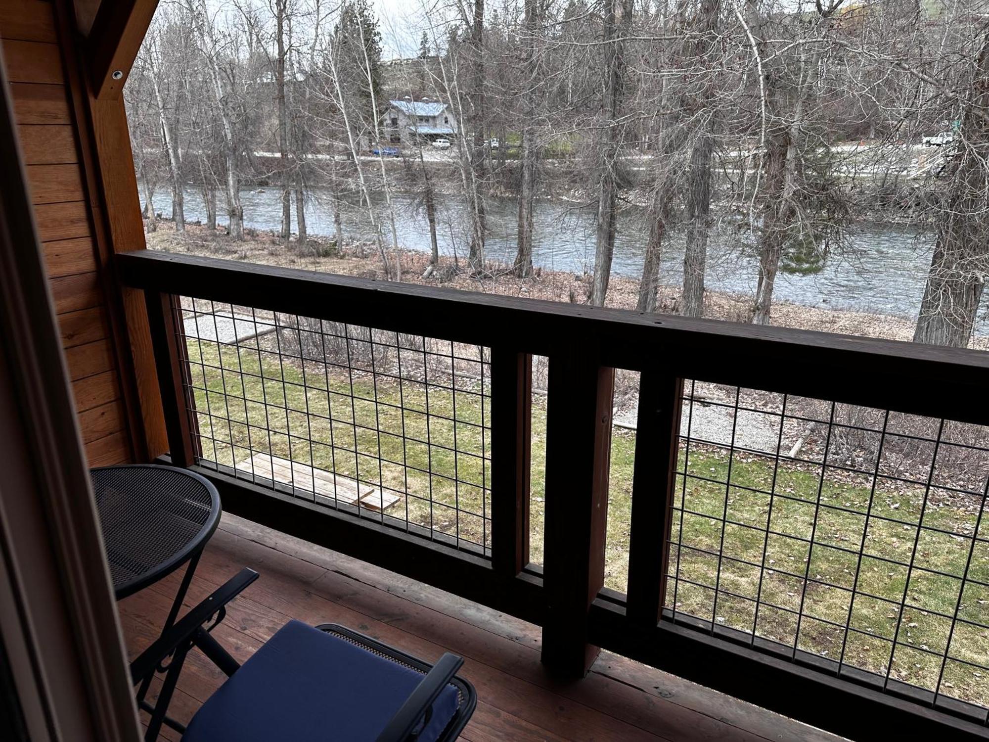 Methow River And Lodge