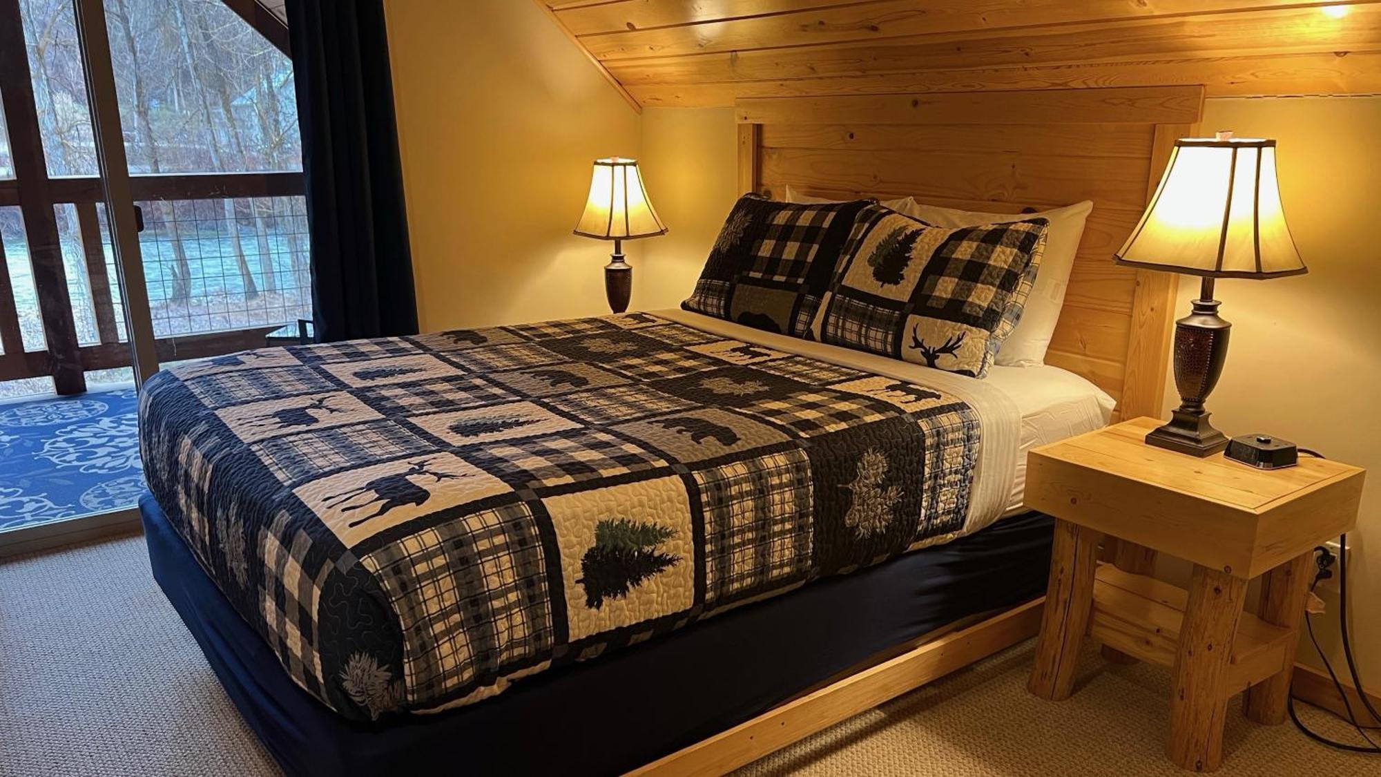 Lodge Methow River And